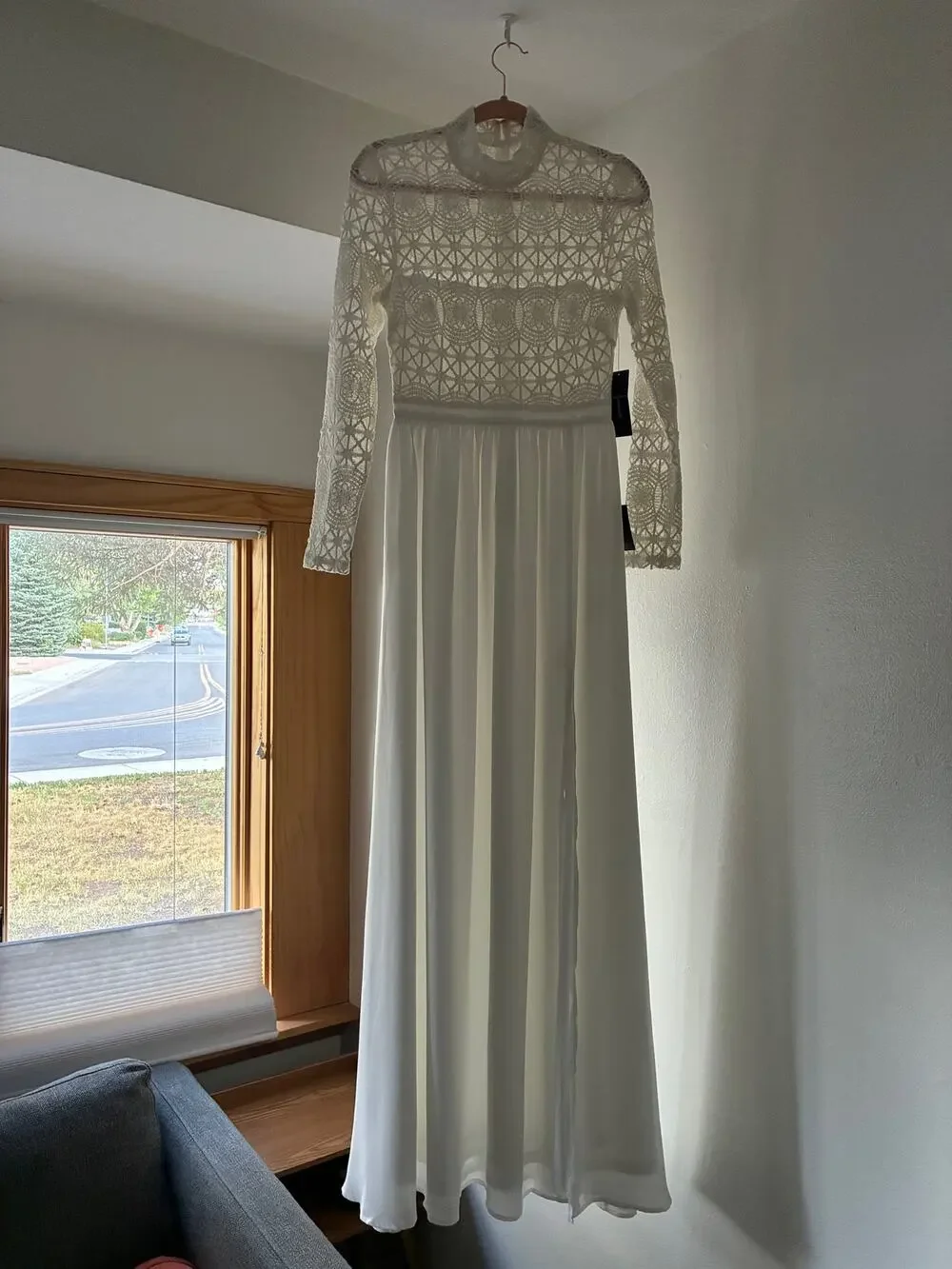 Lulus White/Off-White Lace Maxi Bridal Wedding Dress High Neck Long Sleeve Small - Picture 2 of 14